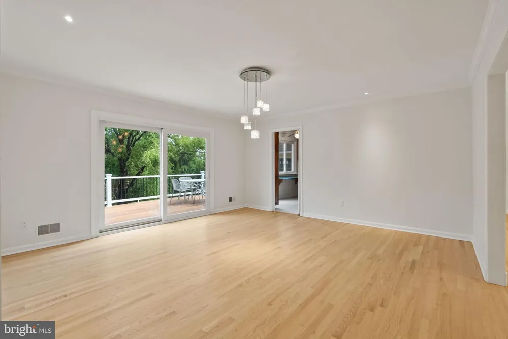 5023 SANGAMORE ROAD Bethesda, MD 20816