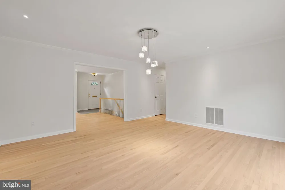 5023 SANGAMORE ROAD Bethesda, MD 20816