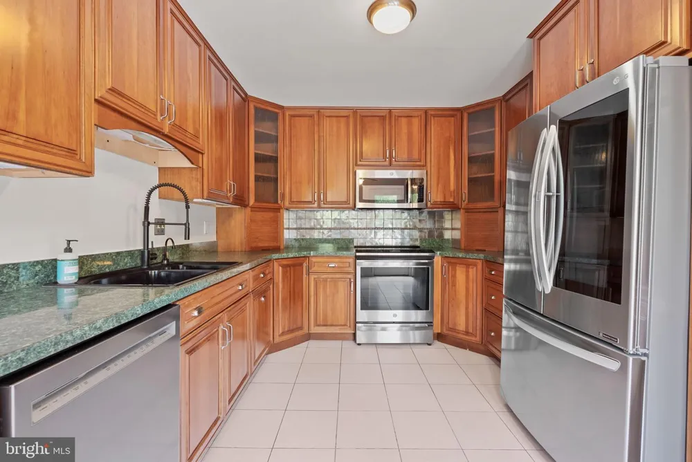 5023 SANGAMORE ROAD Bethesda, MD 20816