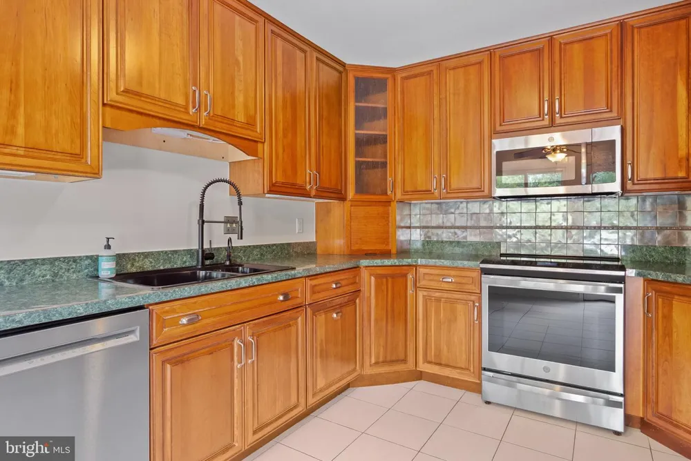 5023 SANGAMORE ROAD Bethesda, MD 20816