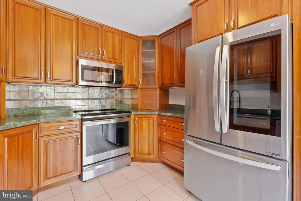 5023 SANGAMORE ROAD Bethesda, MD 20816