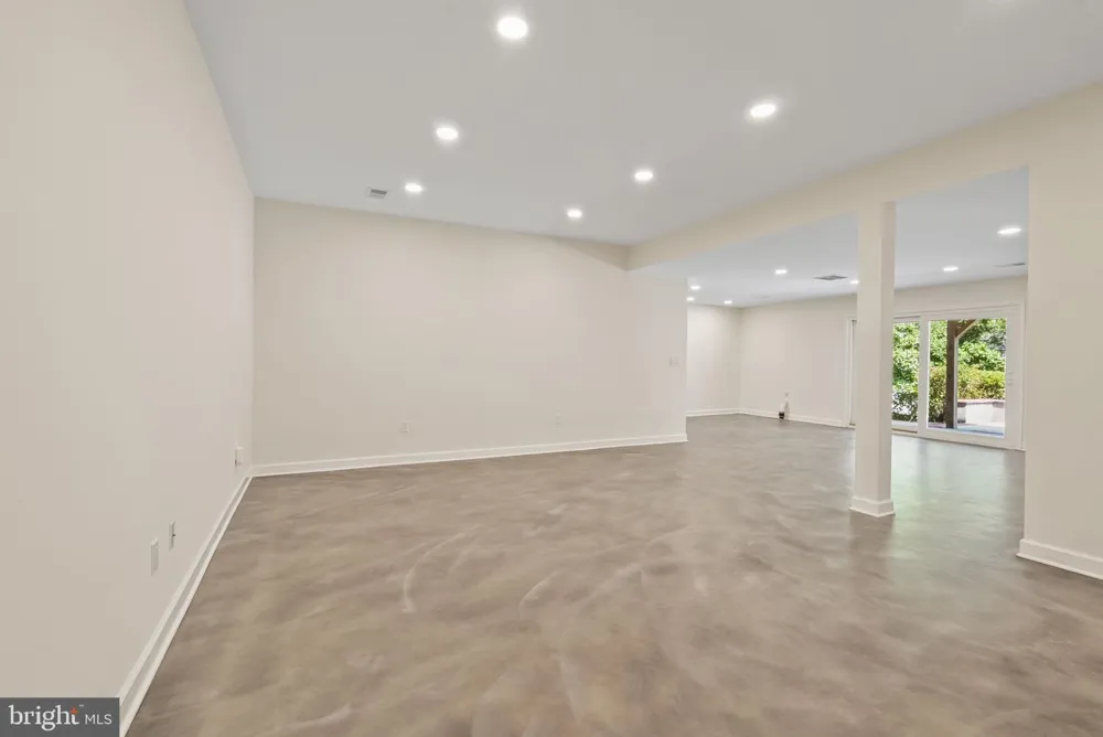 5023 SANGAMORE ROAD Bethesda, MD 20816