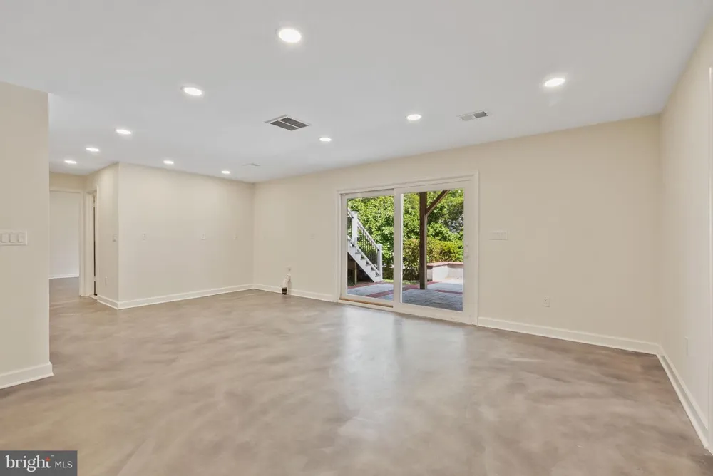 5023 SANGAMORE ROAD Bethesda, MD 20816