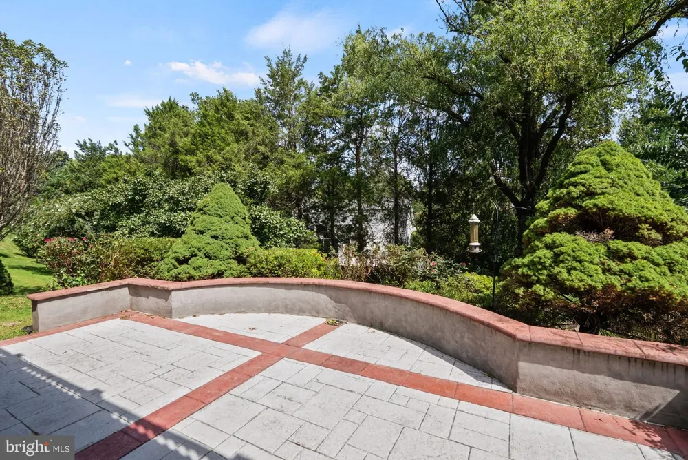 5023 SANGAMORE ROAD Bethesda, MD 20816