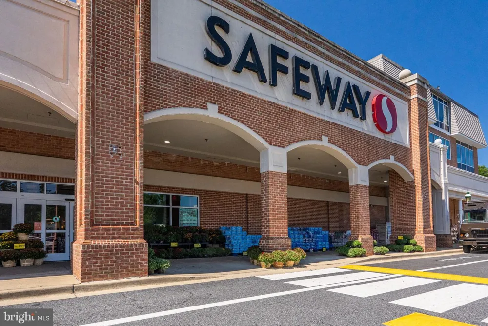 5023 SANGAMORE ROAD Bethesda, MD 20816
