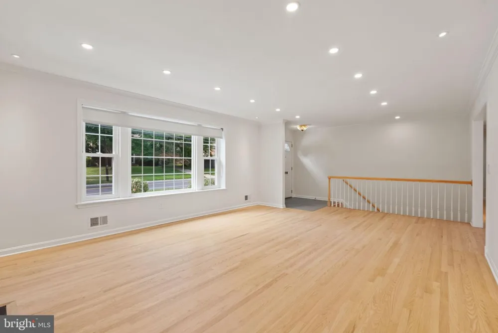 5023 SANGAMORE ROAD Bethesda, MD 20816
