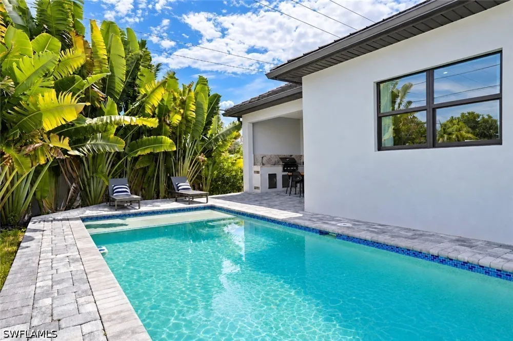 108th Avenue Naples, FL 34108