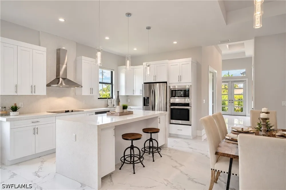 108th Avenue Naples, FL 34108