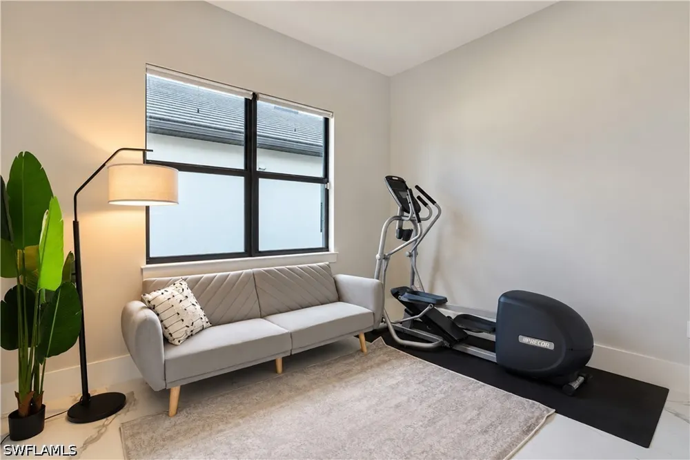 108th Avenue Naples, FL 34108