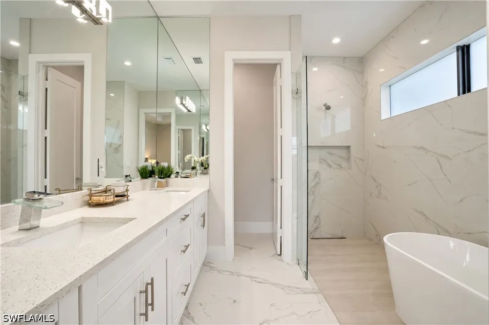 108th Avenue Naples, FL 34108