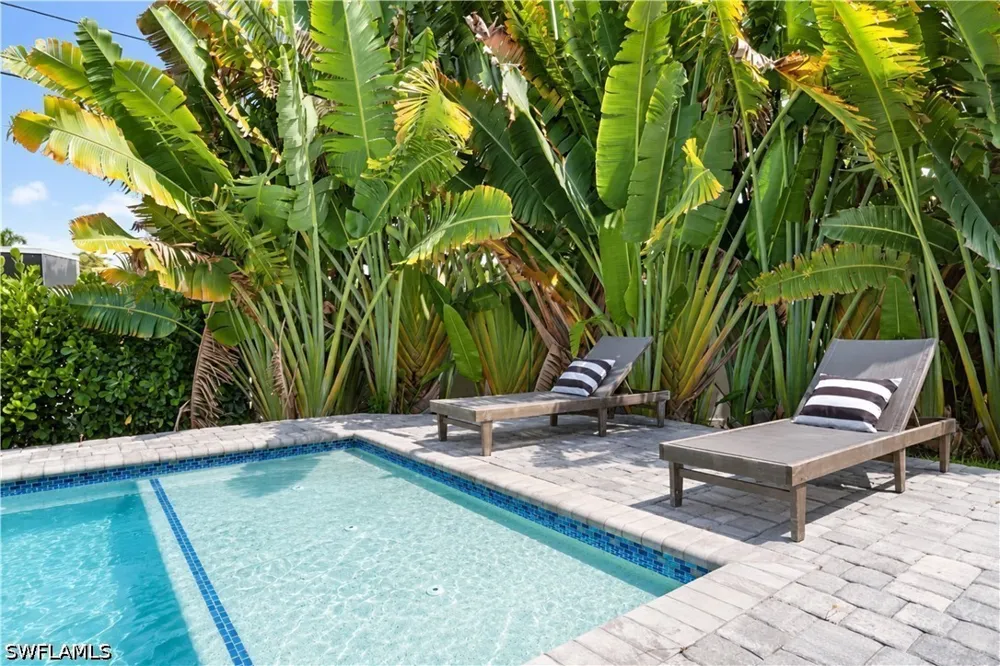 108th Avenue Naples, FL 34108