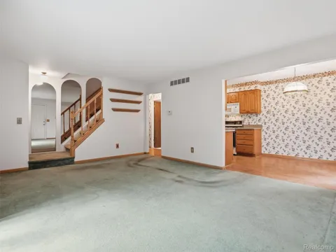 24763 Meadow Creek Drive