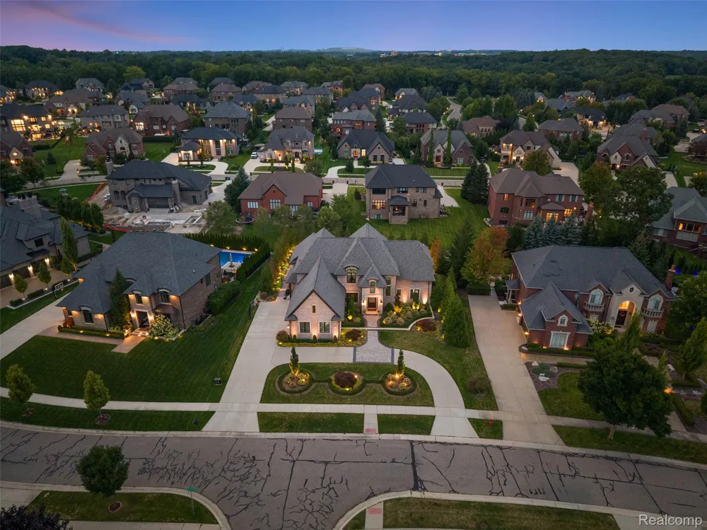 3845 Piccadilly Drive Rochester Hills City, MI 48309
