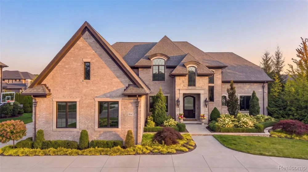 3845 Piccadilly Drive Rochester Hills City, MI 48309
