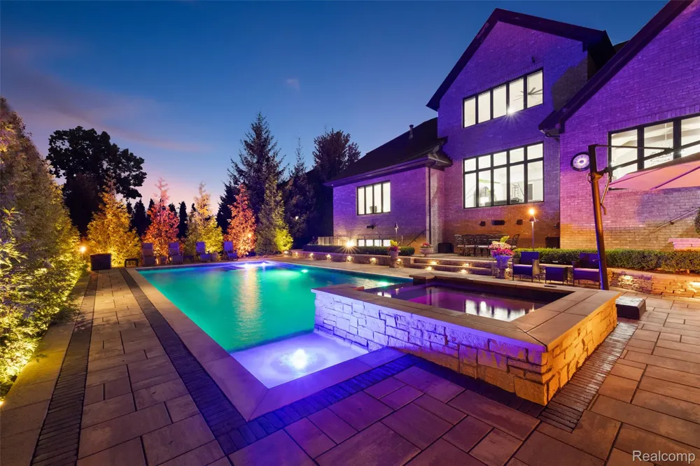 3845 Piccadilly Drive Rochester Hills City, MI 48309