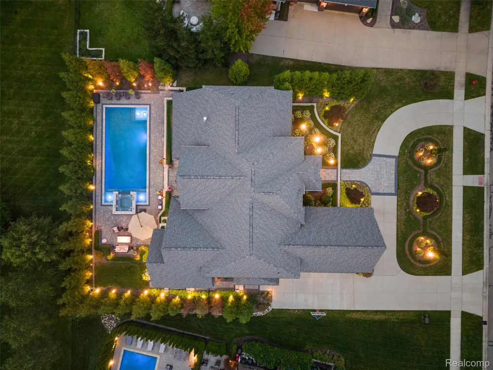 3845 Piccadilly Drive Rochester Hills City, MI 48309