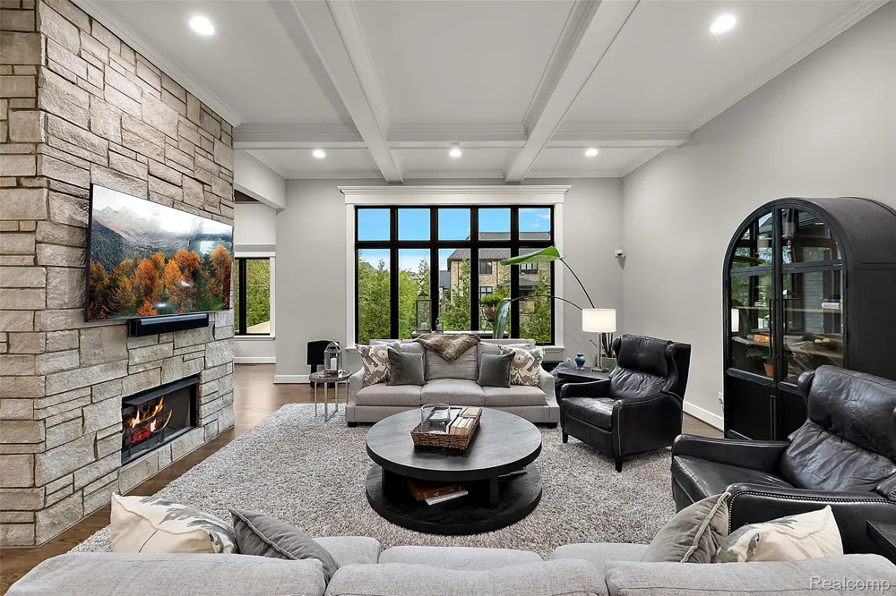 3845 Piccadilly Drive Rochester Hills City, MI 48309