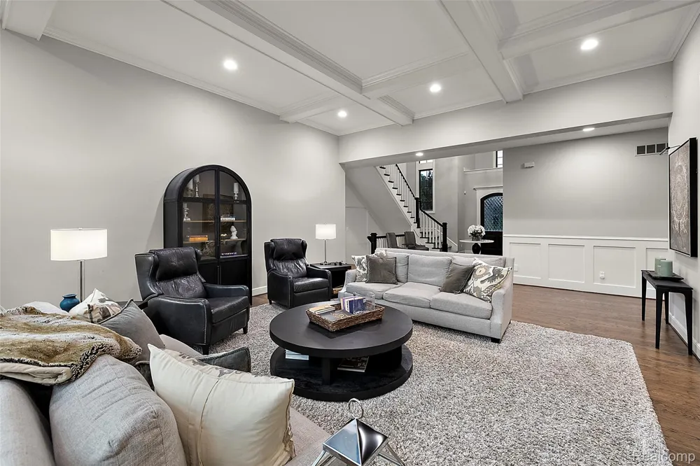 3845 Piccadilly Drive Rochester Hills City, MI 48309