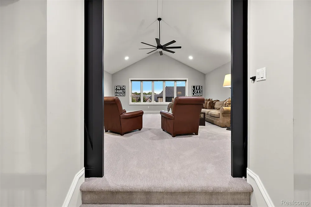 3845 Piccadilly Drive Rochester Hills City, MI 48309