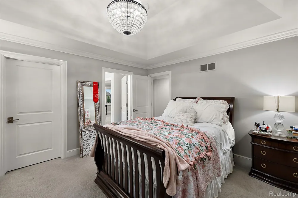 3845 Piccadilly Drive Rochester Hills City, MI 48309