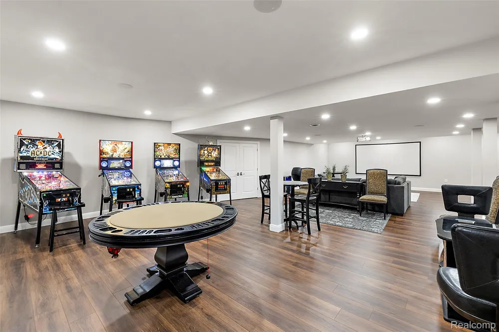 3845 Piccadilly Drive Rochester Hills City, MI 48309