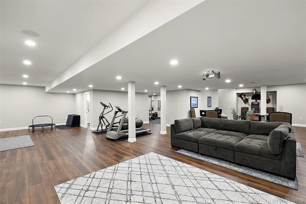 3845 Piccadilly Drive Rochester Hills City, MI 48309