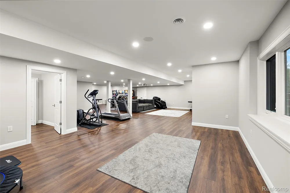 3845 Piccadilly Drive Rochester Hills City, MI 48309