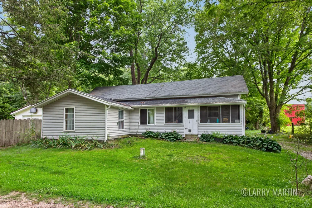 37 Thornapple Lake Road Castleton Township, MI 49073