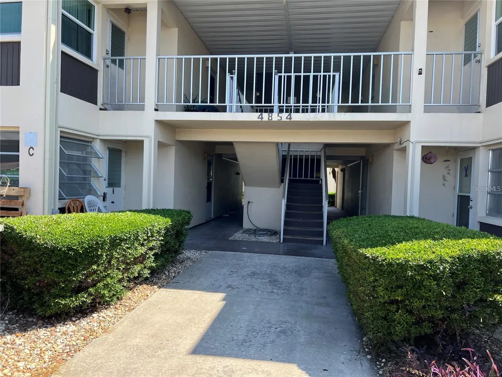 4854 MARINE PARKWAY #103 New Port Richey, FL 34652