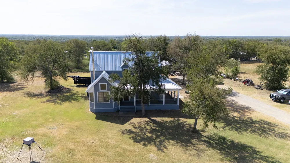 201 Cherylton Drive Red Rock, TX 78662