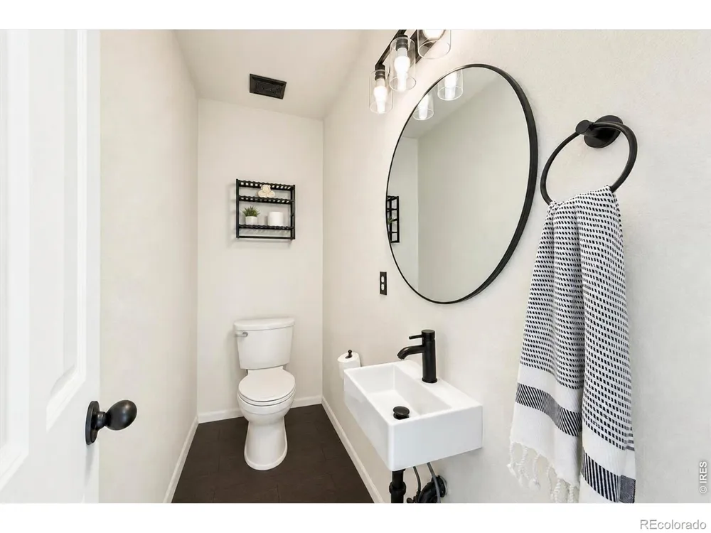 1104 Fall River Circle Longmont, CO 80504