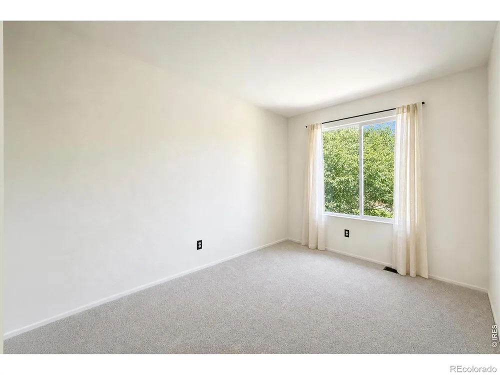 1104 Fall River Circle Longmont, CO 80504
