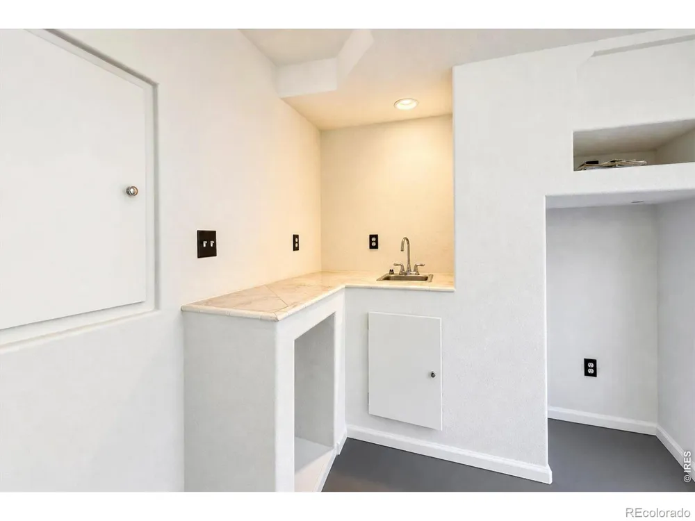 1104 Fall River Circle Longmont, CO 80504