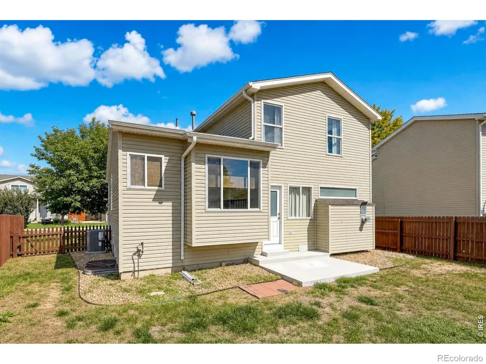 1104 Fall River Circle Longmont, CO 80504