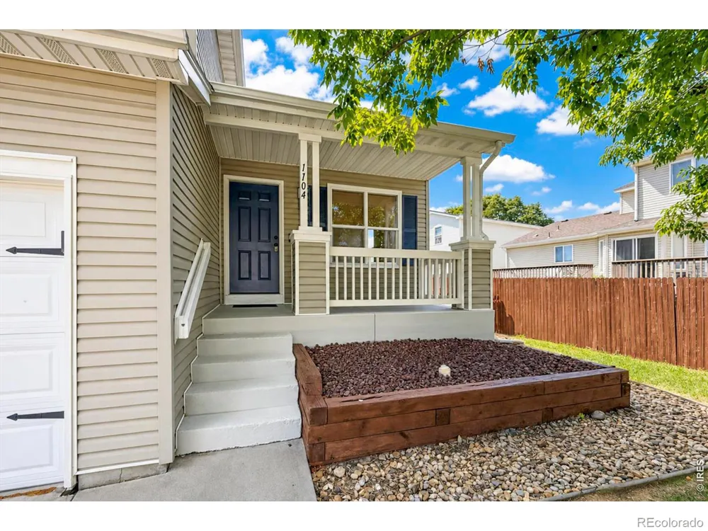 1104 Fall River Circle Longmont, CO 80504