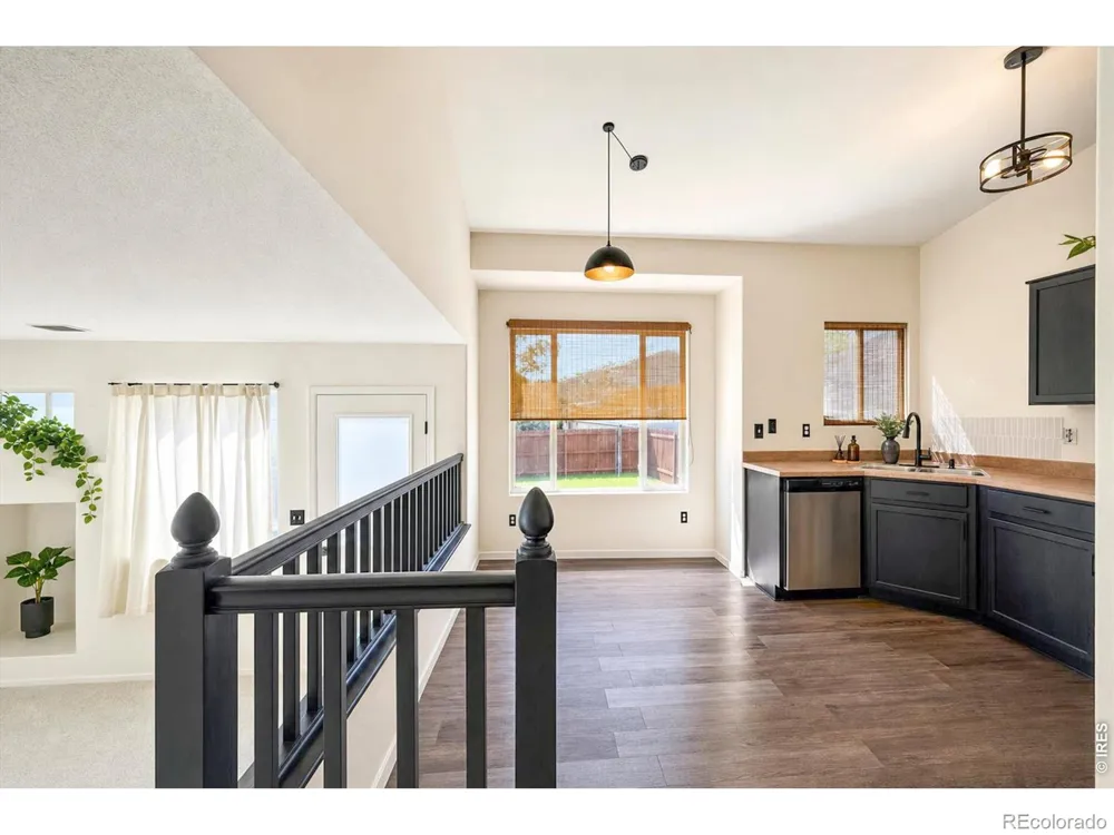 1104 Fall River Circle Longmont, CO 80504