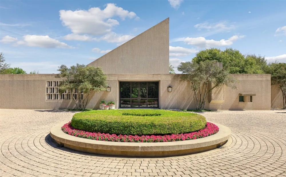 1400 Shady Oaks Lane Westover Hills, TX 76107