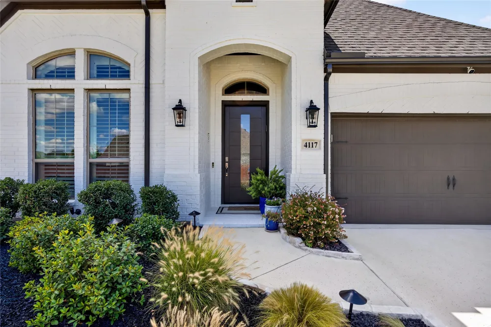 4117 Hawthorn Drive Aubrey, TX 76227
