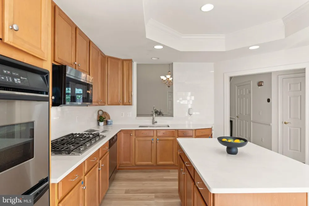 15001 GAFFNEY CIRCLE Gainesville, VA 20155