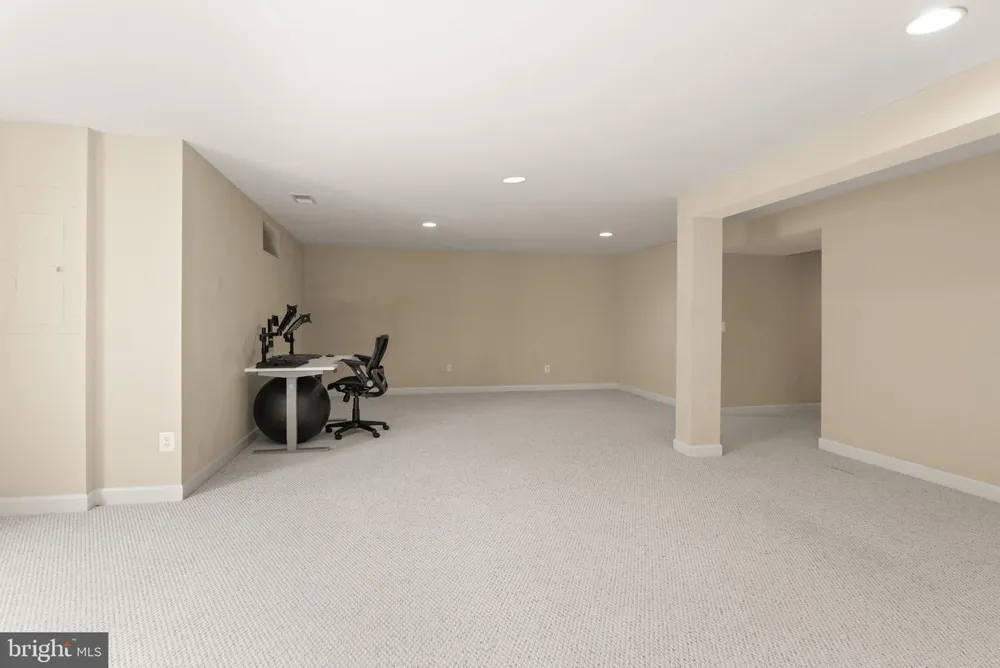15001 GAFFNEY CIRCLE Gainesville, VA 20155