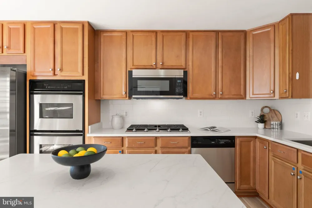 15001 GAFFNEY CIRCLE Gainesville, VA 20155