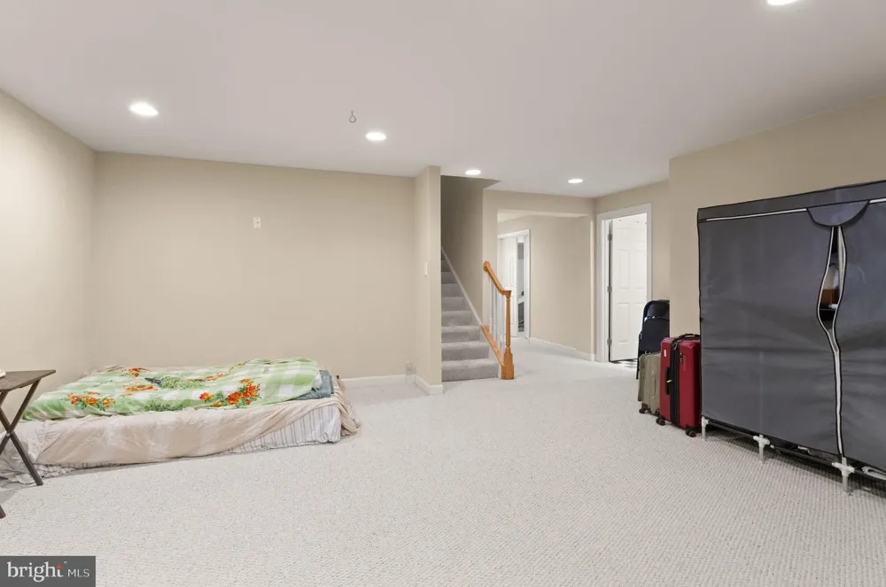 15001 GAFFNEY CIRCLE Gainesville, VA 20155