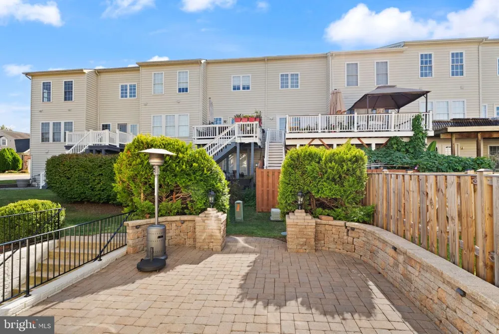 15001 GAFFNEY CIRCLE Gainesville, VA 20155