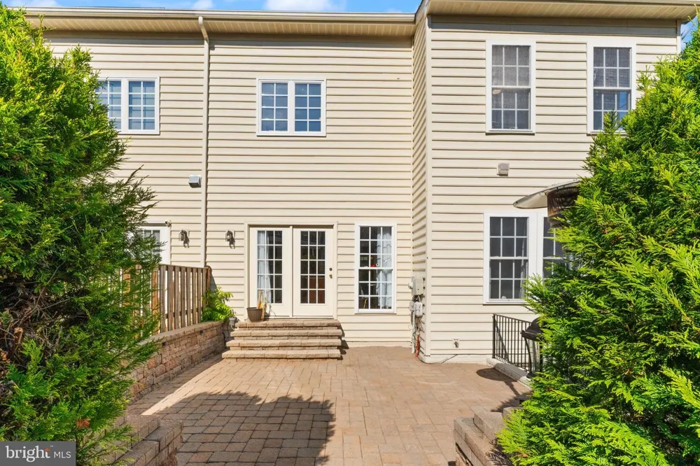 15001 GAFFNEY CIRCLE Gainesville, VA 20155