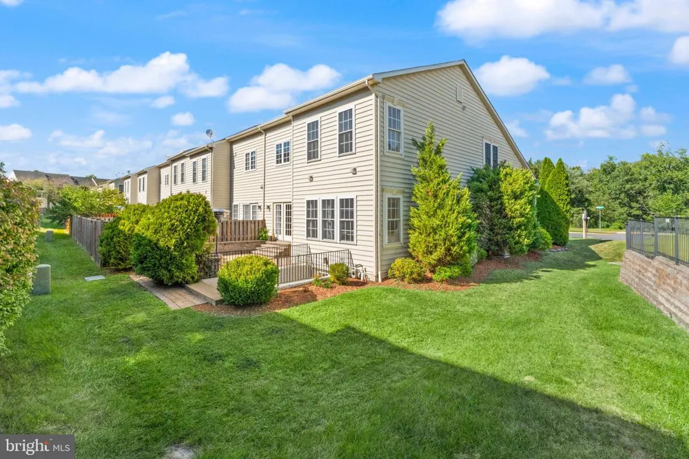 15001 GAFFNEY CIRCLE Gainesville, VA 20155