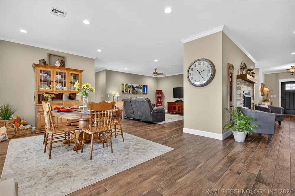 21600 4015 ROAD Bartlesville, OK 74006
