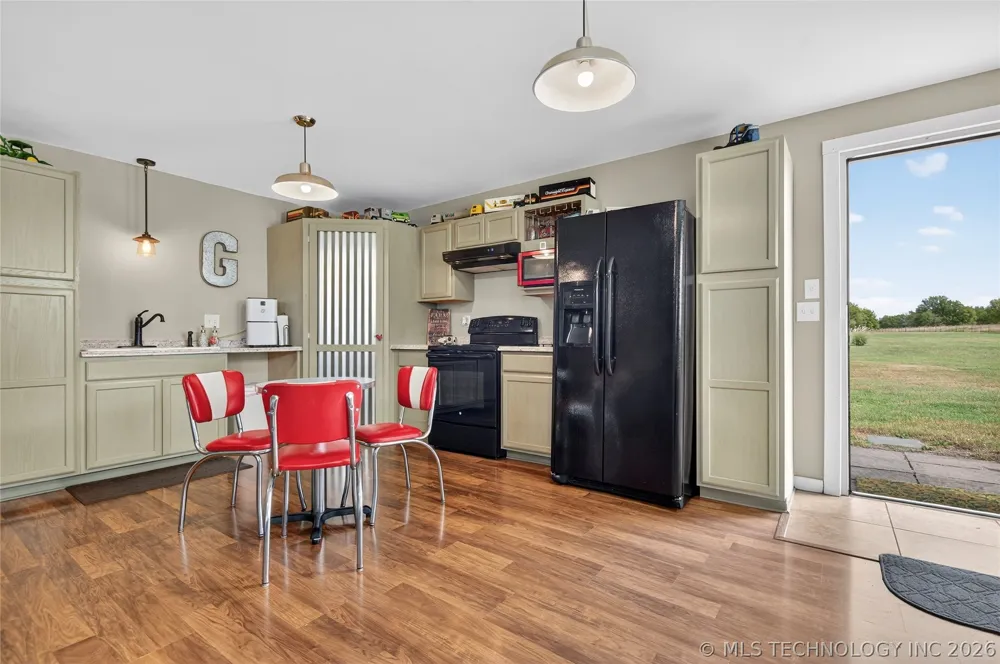 21600 4015 ROAD Bartlesville, OK 74006