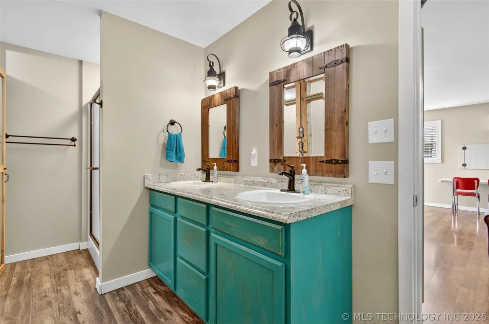 21600 4015 ROAD Bartlesville, OK 74006