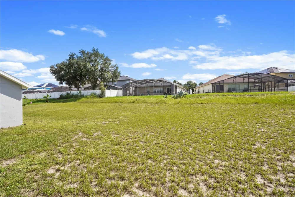 114 OXFORD ROAD Davenport, FL 33896