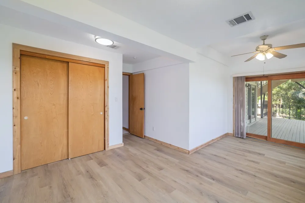 313 Kendall Drive Spicewood, TX 78669